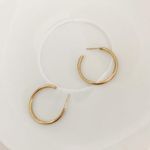 18K Gold Thin 20mm Hoop Earrings Photo 5