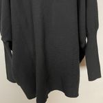 Tempo Paris NWT  Sweater Oversized Fitted Sleeve Black Size‎ Medium/Large V-Neck Photo 4