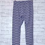 Monochrome capri Leggings with Nike printed all over size medium Photo 1