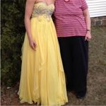 Sherri Hill Size 8 Yellow Prom Homecoming Dress. Photo 3