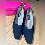 Vaneli Womens Dress Shoes Size 10M Navy Pump Fabric Upper Used Blue Photo 3