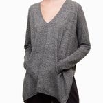 Aritzia Babaton Baylor Oversized V Photo 9