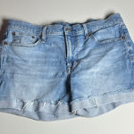 Jean Shorts Women's Size 8 GAP Mid Rise 5" Shorts Medium Indigo Jean Shorts Photo 0