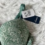 Leonisa  Women’s padded push up bra green & Ivory size 34 B Photo 11