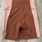 Lululemon  biker shorts Photo 3