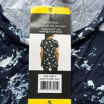 Ellen Tracy  Women's Navy and White Short Sleeve Top Photo 2