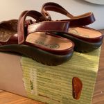 Naot Women's Arataki Cinnamon Leather NIB size 42 Red Photo 3