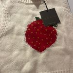 Le lis Sweater Shirt Photo 1