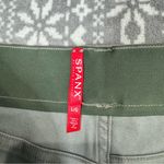 Spanx NWT Stretch Twill Shorts In Stonewash Camo 20318 Size Large Photo 5