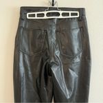 Abercrombie & Fitch  Vegan Leather 90s Straight Pant Ultra High rise curve love Photo 5