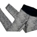 Calia By Carrie Underwood Black & White Patterned Athletic Leggings Womens Small Photo 0