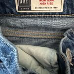 Gap  Jeans Photo 1