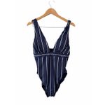 Lauren Ralph Lauren Women's Striped V Photo 1