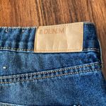 H&M NEW Regular Waist Jean Shorts Cuffed Medium Wash Size 6 3” Inseam NWOT Photo 5