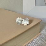 Vintage Flower Mother of Pearl Screwback Earrings “April” Beachy Mermaidcore Jewelry White Photo 0