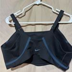 Nike  sweatshirt Photo 1