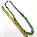 Green and brass tone long seed beaded necklace Photo 4