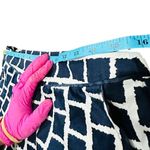 Cynthia Rowley Blue White Geometric Shorts w/Pockets Size 6 Photo 3