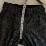 Lululemon Black White Print On The Fly Pant Drawstring Waist Jacquard Size 4 Photo 8