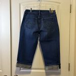 Levi's 515 Women's Med. Wash Mid Rise Cuffed Stretch Capri Denim Jeans, Size 6 # Blue Photo 2