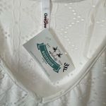 GeeGee NWT white eyelet  size 3X stretchy knit top. Photo 1