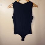 SKIMS NWT Essential Crew Neck Body Suit Onyx Size Large Fits Everybody Stretch Photo 3