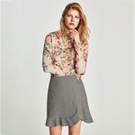 ZARA Houndstooth Plaid Scalloped Hem Mini Skirt Photo 1