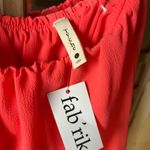 Tyche NWT  Strapless Coral Blouse. Large. Photo 2