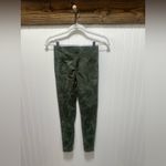 Gymshark  Green Camouflage Leggings sz Small EUC always hung to dry Photo 1