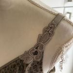 Chantelle Women's Animal Print Lace Trim Underwire Bra Size 40C Photo 3