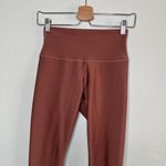 Alo Yoga  High-Waist Airlift Leggings Size Small Chestnut Photo 2