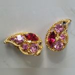 Vintage Fuschia Pink Regency Diamante Gold Tone Clip Photo 2