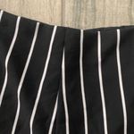 Love stripe dress shorts Photo 1