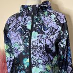 New Balance nwt //  watercolor splatter water resistant jacket Photo 4