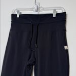 Vuori  Daily Legging woman sz Large Photo 4