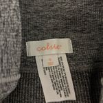 Colsie Gray High Photo 1