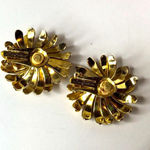 Christian Dior DIOR Radiant Gold Floral Vintage Clip-On Earrings Photo 12