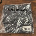 NWT Ruby Ribbon V Photo 3