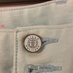 Lilly Pulitzer  WORTH STRAIGHT JEAN SIZE 8 EXCELLENT CONDITION Photo 2