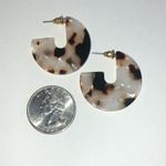 Tortoise Shell Pattern Lucite Retro Boho Hoop Earrings Brown Photo 1