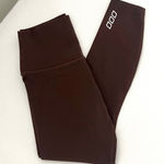 Lorna Jane  Chocolate Brown Capri Leggings in Size XXS Photo 0