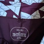 Oiselle  Roga Short 4" Womens Athletic Running Burgundy Size 4 Photo 2