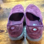 Skechers  Burgundy Slip On Shoes Size 9 Photo 3