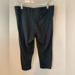 Victoria's Secret Victoria’s Secret black cut out Capri yoga pants size L Photo 5