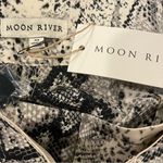 Anthropologie 🌺NWT MOON RIVER ANTHROPOLOGY BELTED SNAKE SKIN PRINT FLOWY PANTS SIZE MEDIUM🌺 Photo 6