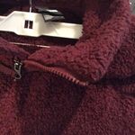The North Face womens Medium M burgandy fleece pullover partial zip collar Photo 4