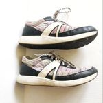 Alegria TRAQ White Horizons Qarma Sneaker GUC Photo 3