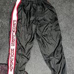 black windbreaker pants Size M Photo 0