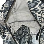 Victoria's Secret 22" Women's Leopard Victoria's Secrets Pink Duffel Bag - Black Photo 6