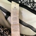 Lululemon  Athletica Daisy Dust Alpine White Black Athletic Leggings Pants Size 6 Photo 5